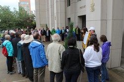 Presbyterians and other faith groups gathered on the steps of the Presbyterian Center in Louisville over the weekend as part of a series of activities to raise awareness about gun violence.  