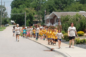 Children on prayer walk in Dale, Indiana